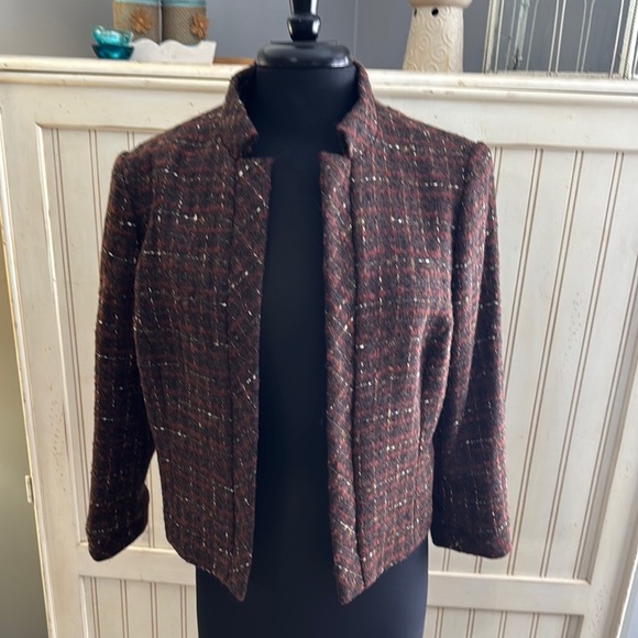 Brooks Brothers Woman’s Checked Boucle Tweed Cropped Jacket - Picture 2 of 11